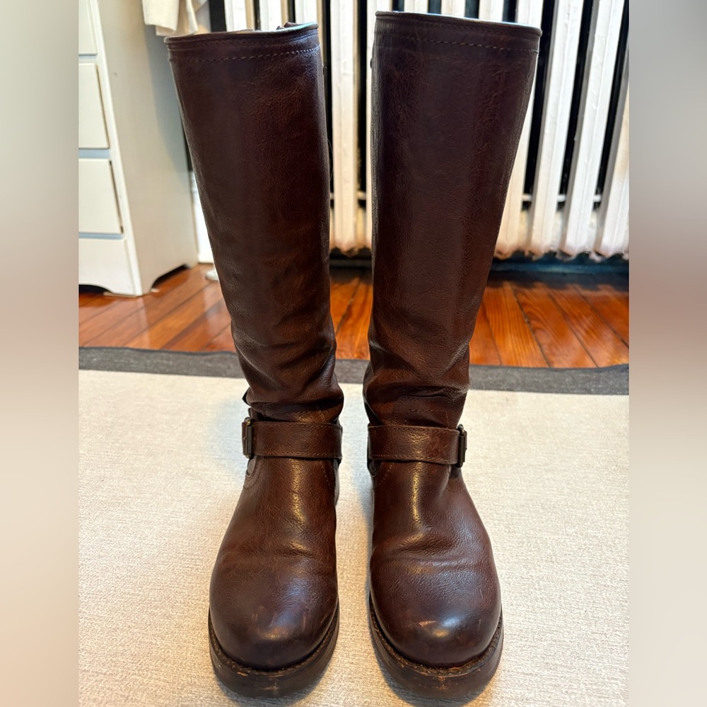 Frye Veronica zip-up boots